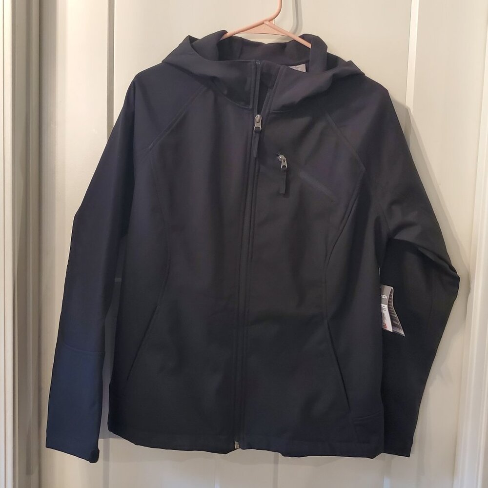 BNWT Free Tech Women's Active Softshell Jacket- Large